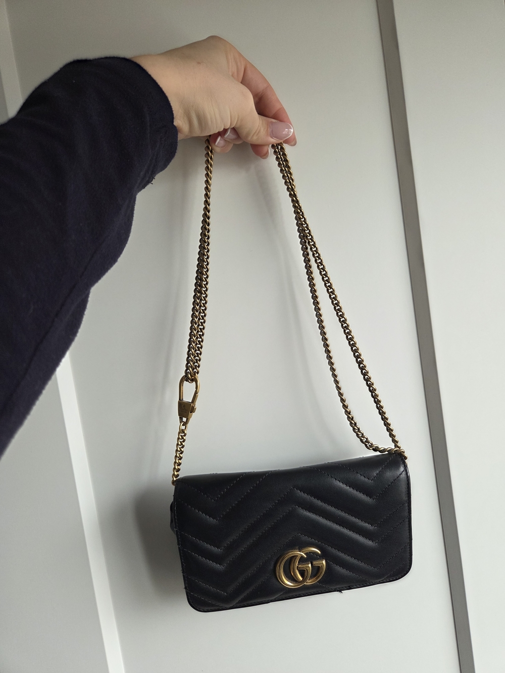 Gucci Black Leather GG Marmont Chevron Crossbody Bag